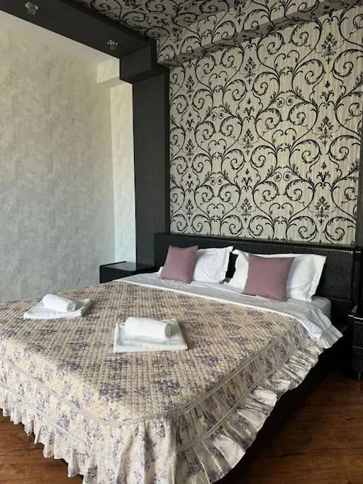 Квартира С Террасой С Видом На Горы Almaty Apartment